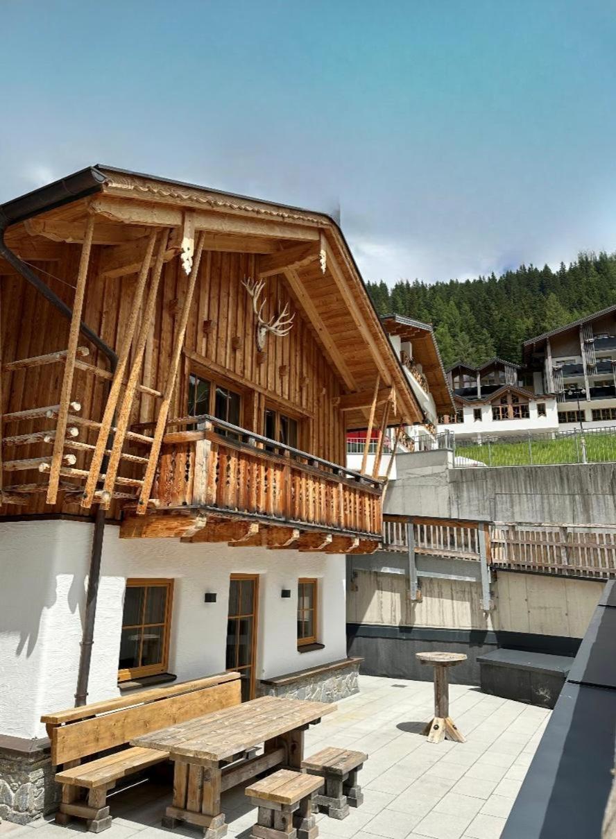 Firstpeak Chalets Zauchensee Exteriör bild