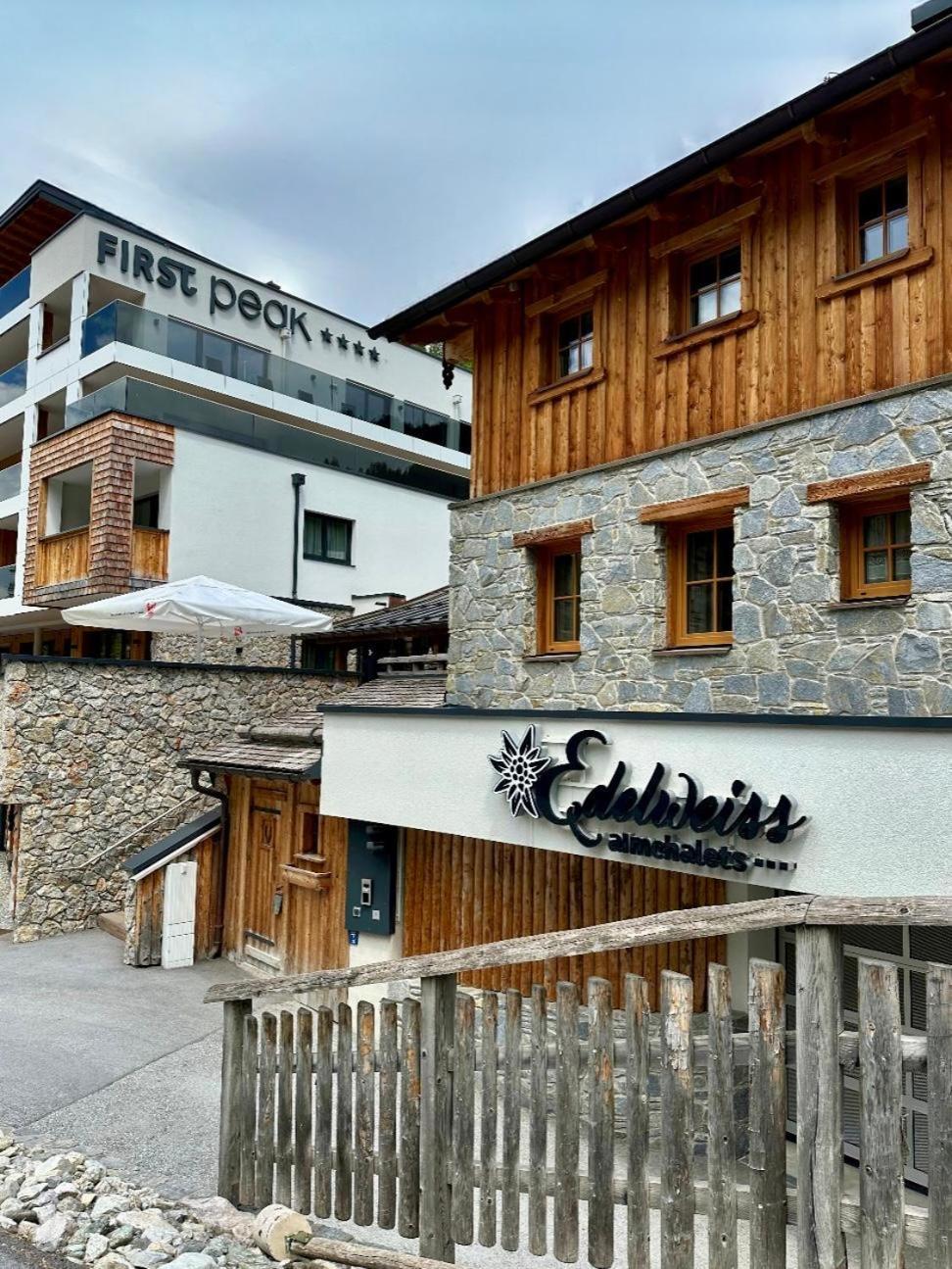 Firstpeak Chalets Zauchensee Exteriör bild