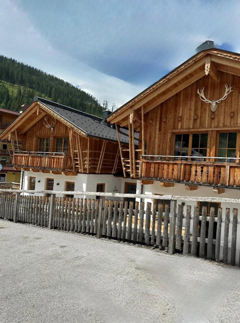 Firstpeak Chalets Zauchensee Exteriör bild
